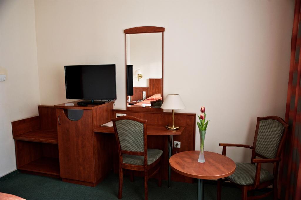 Hotel Lukacs Superior Kazincbarcika Kamer foto